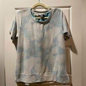 Short sleeve sweater